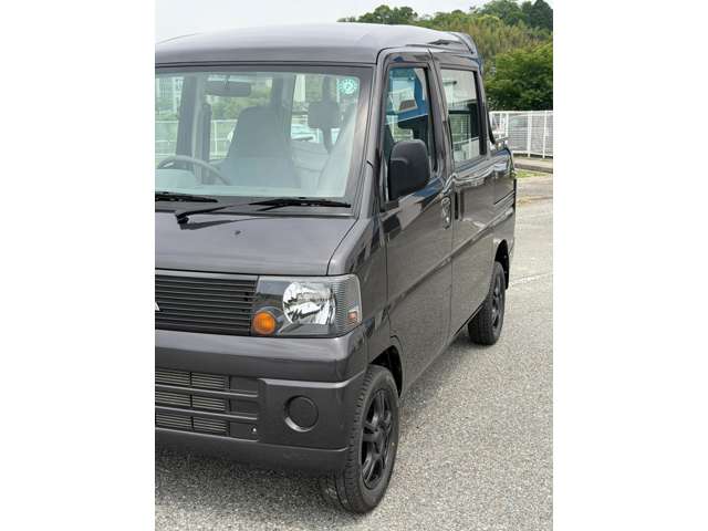 Mitsubishi Minicab Deck Van 11