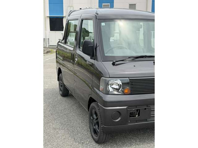 Mitsubishi Minicab Deck Van 9