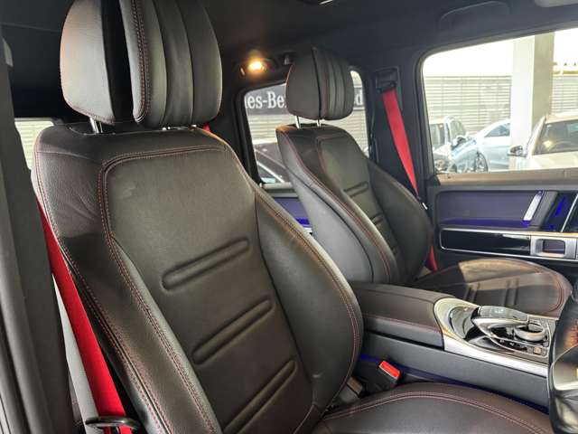 Mercedes-Benz G-Class 8