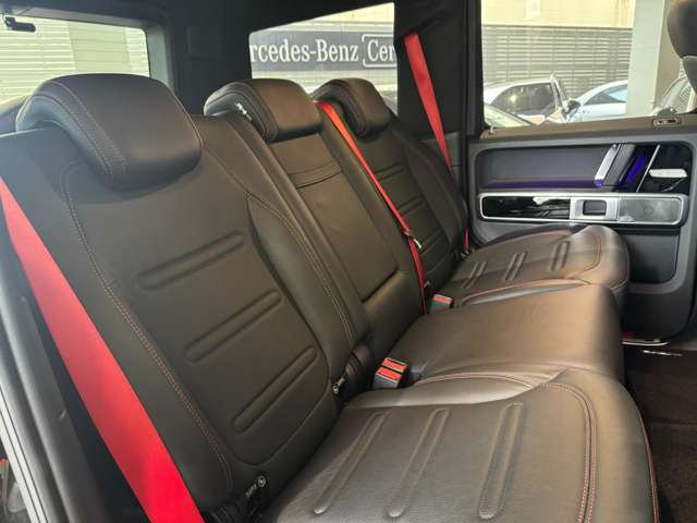 Mercedes-Benz G-Class 9