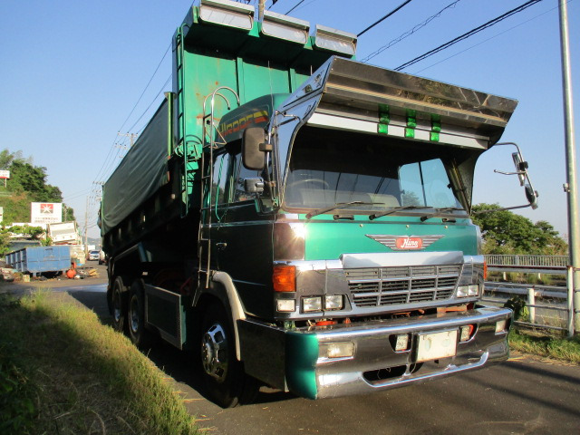 Hino Super Dolphin 2
