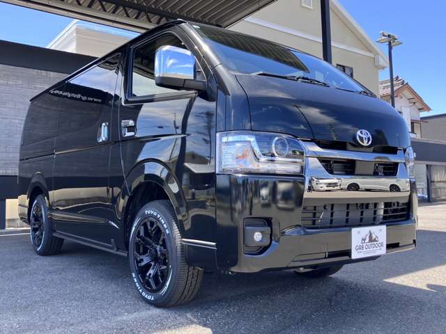 Toyota Hiace Van 6