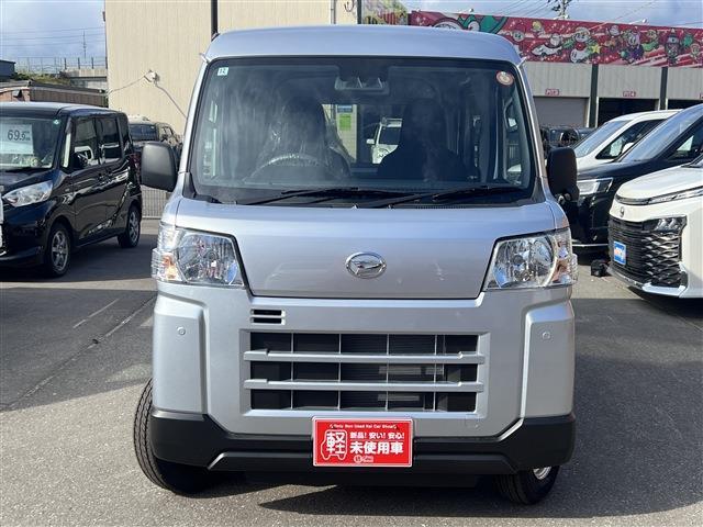 Daihatsu Hijet Cargo 7