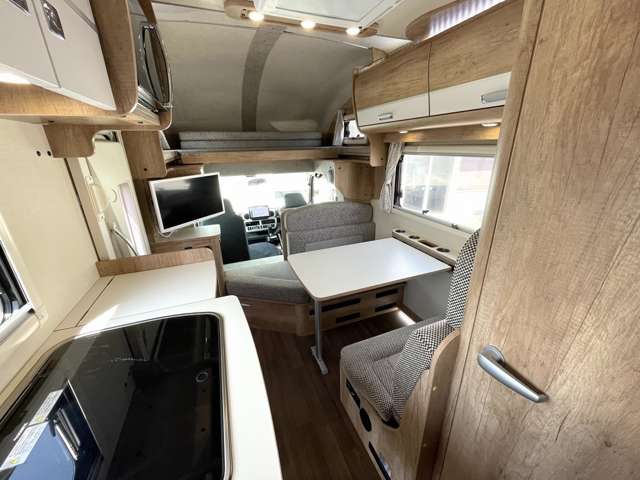 Toyota Camroad 7