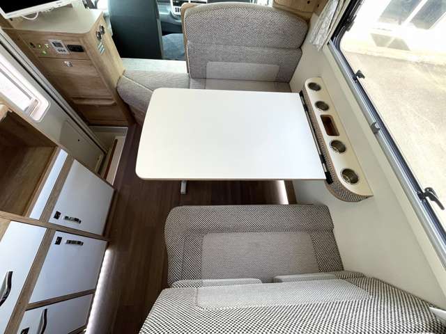 Toyota Camroad 8