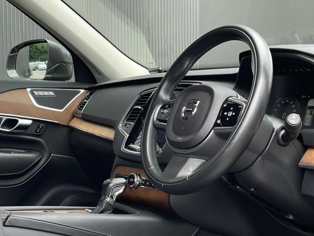 Volvo XC90 6