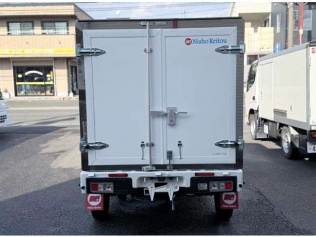 Daihatsu Hijet Truck 5