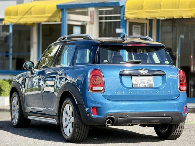 MINI Crossover 9