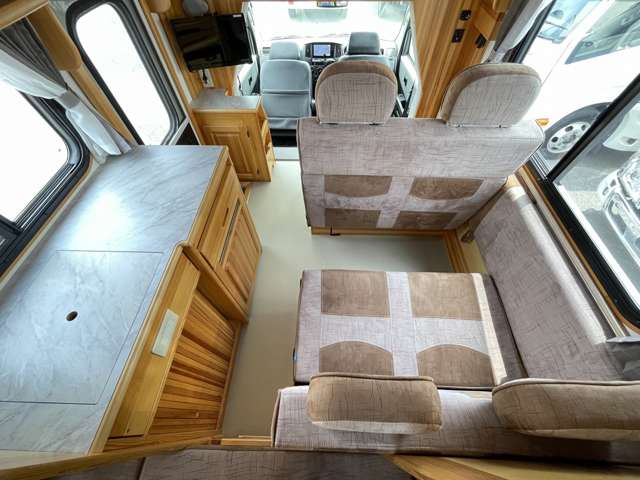 Toyota Light Ace Truck 5