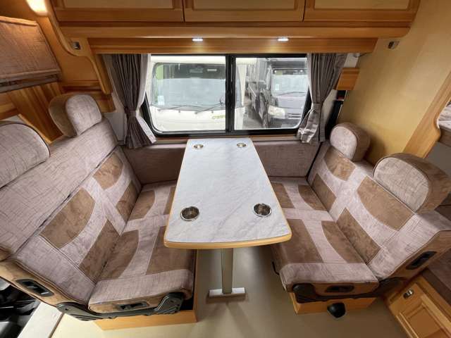 Toyota Light Ace Truck 6