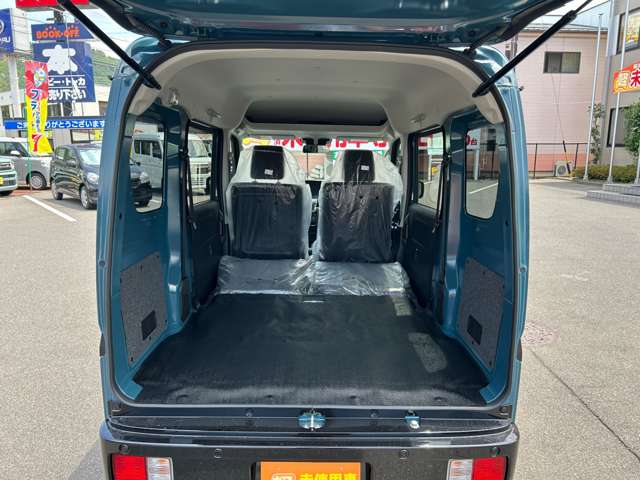 Suzuki Every 12