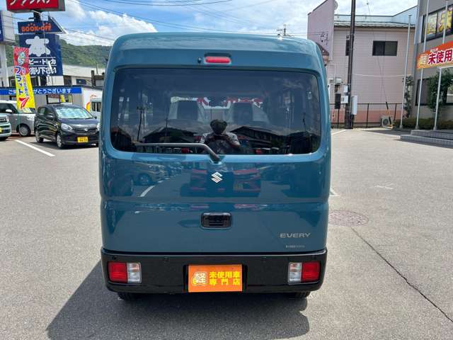 Suzuki Every 8