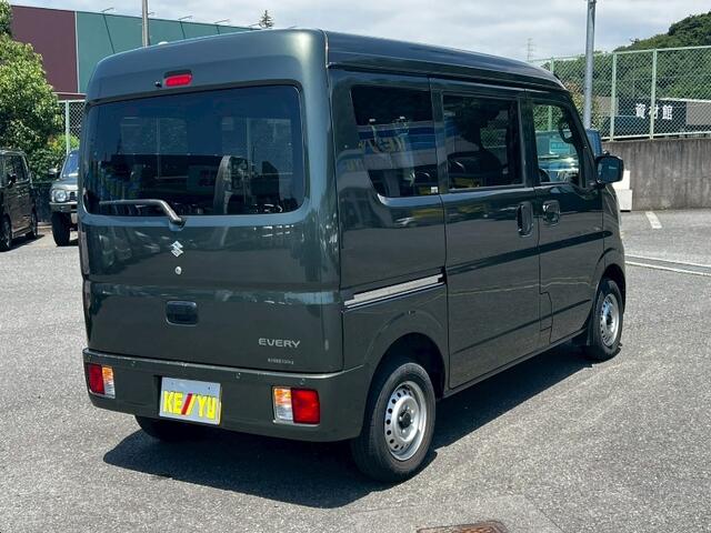 Suzuki Every 4