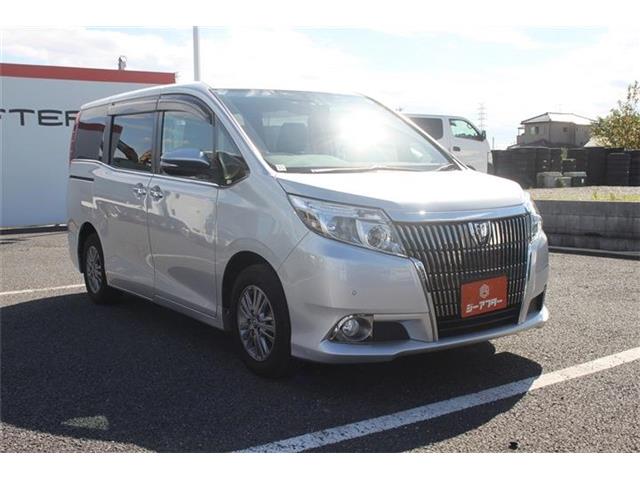 Toyota Esquire 11