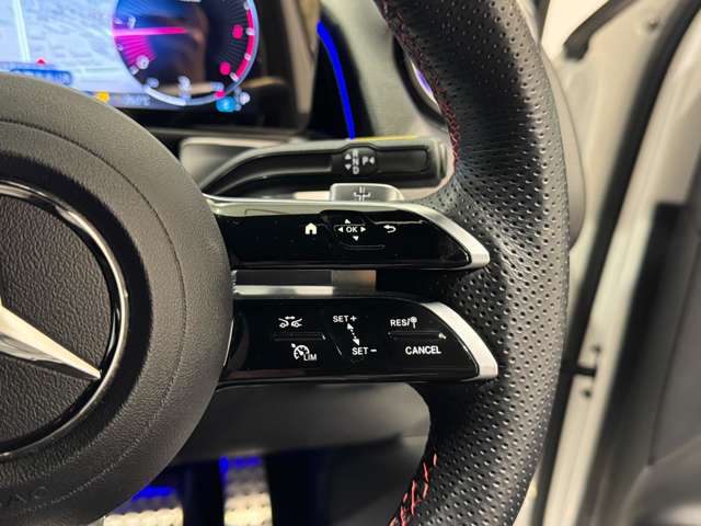 Mercedes-Benz GLB 8