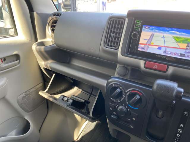 Suzuki Every 12