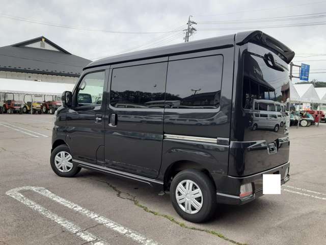 Daihatsu Atrai 6