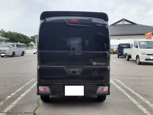 Daihatsu Atrai 7