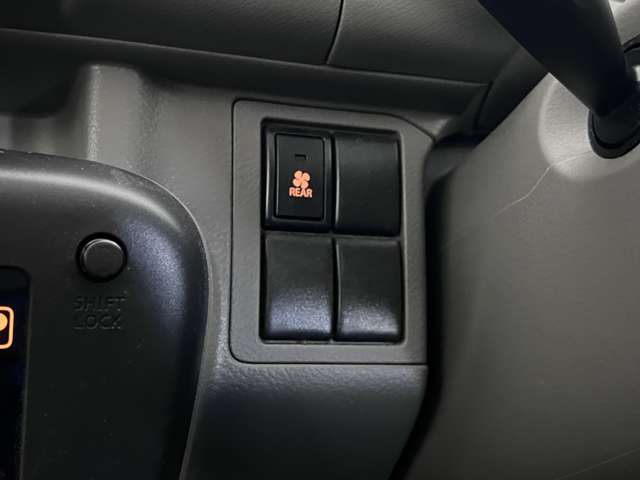 Nissan NV100 Clipper 11