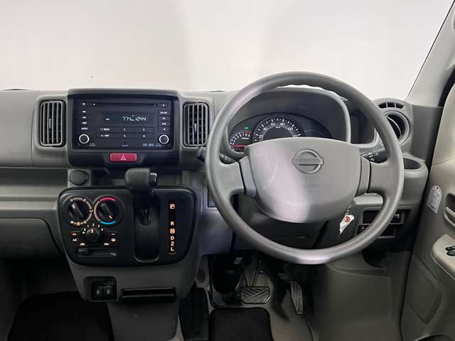 Nissan NV100 Clipper 12