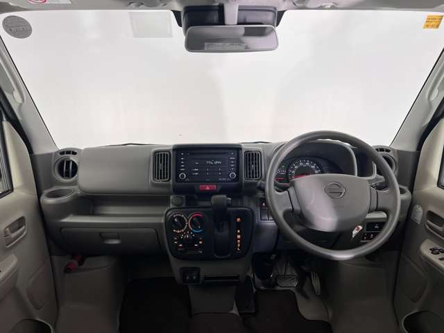 Nissan NV100 Clipper 4