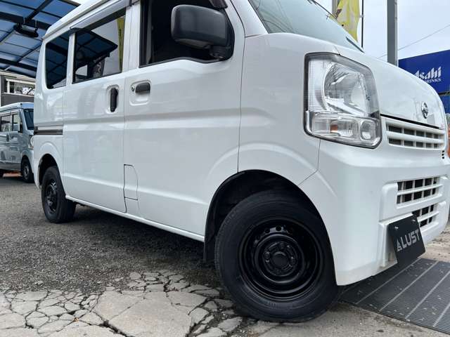 Nissan NV100 Clipper 11