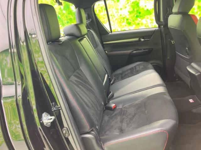 Toyota Hilux 7
