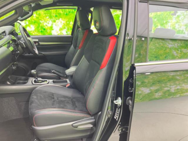 Toyota Hilux 8