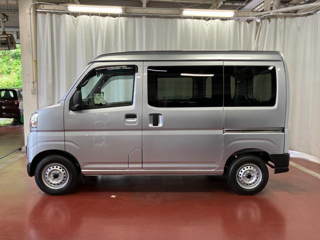 Daihatsu Hijet Cargo 8