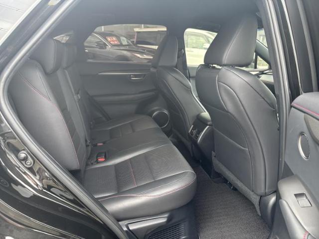 Lexus NX 7