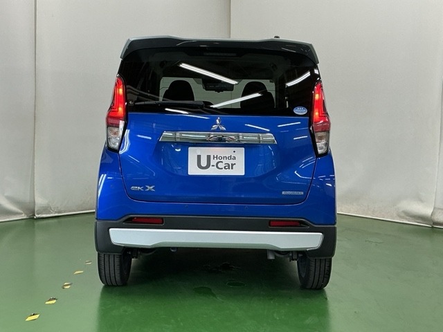 Mitsubishi eK X 8