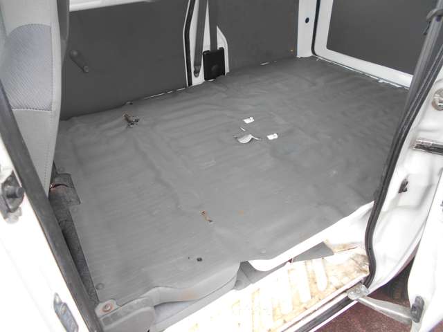 Mitsubishi Minicab Van 11