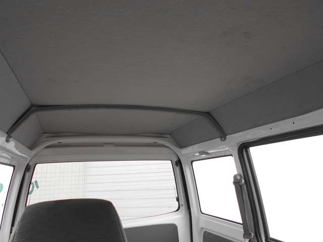 Mitsubishi Minicab Van 12