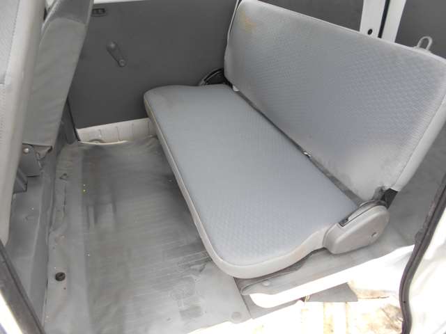 Mitsubishi Minicab Van 9