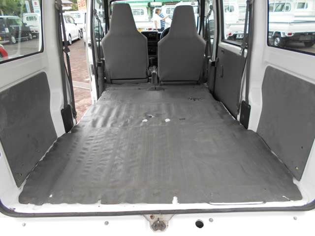 Mitsubishi Minicab Van 10