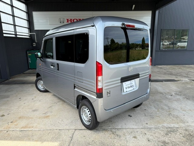 Honda N-VAN 12