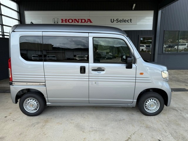 Honda N-VAN 9