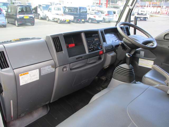 Isuzu Elf 11