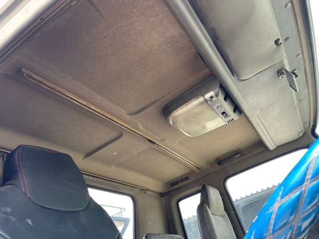 Isuzu Forward 12