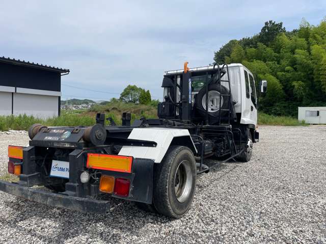 Isuzu Forward 6
