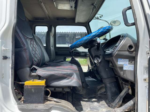 Isuzu Forward 9