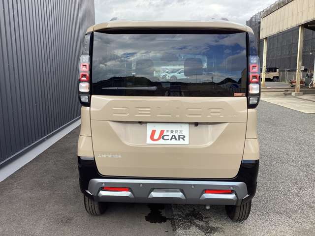 Mitsubishi Delica Mini 11
