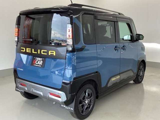 Mitsubishi Delica Mini 2