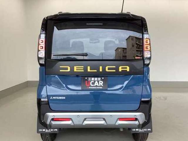 Mitsubishi Delica Mini 7