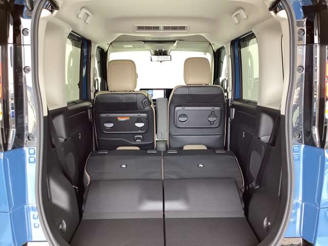 Mitsubishi Delica Mini 8