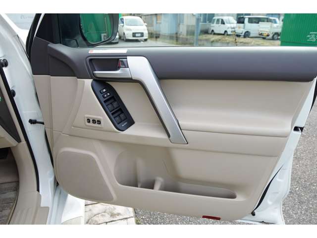 Toyota Land Cruiser Prado 12