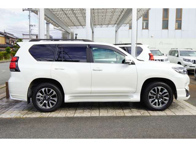 Toyota Land Cruiser Prado 7