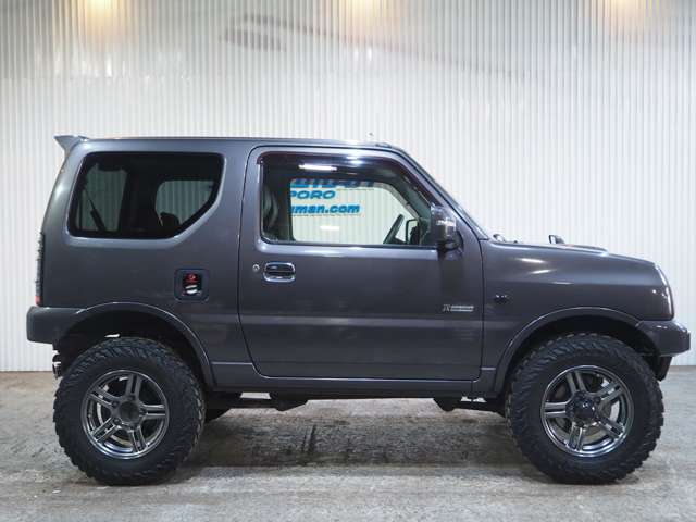 Suzuki Jimny 12