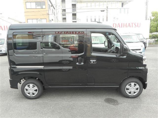 Daihatsu Hijet Cargo 8