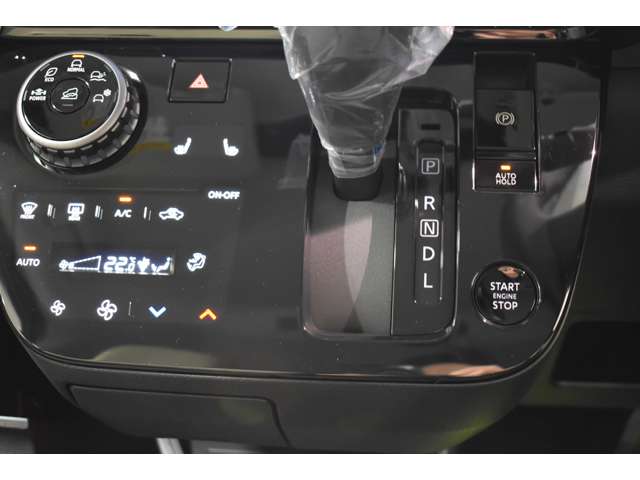 Mitsubishi Delica Mini 10